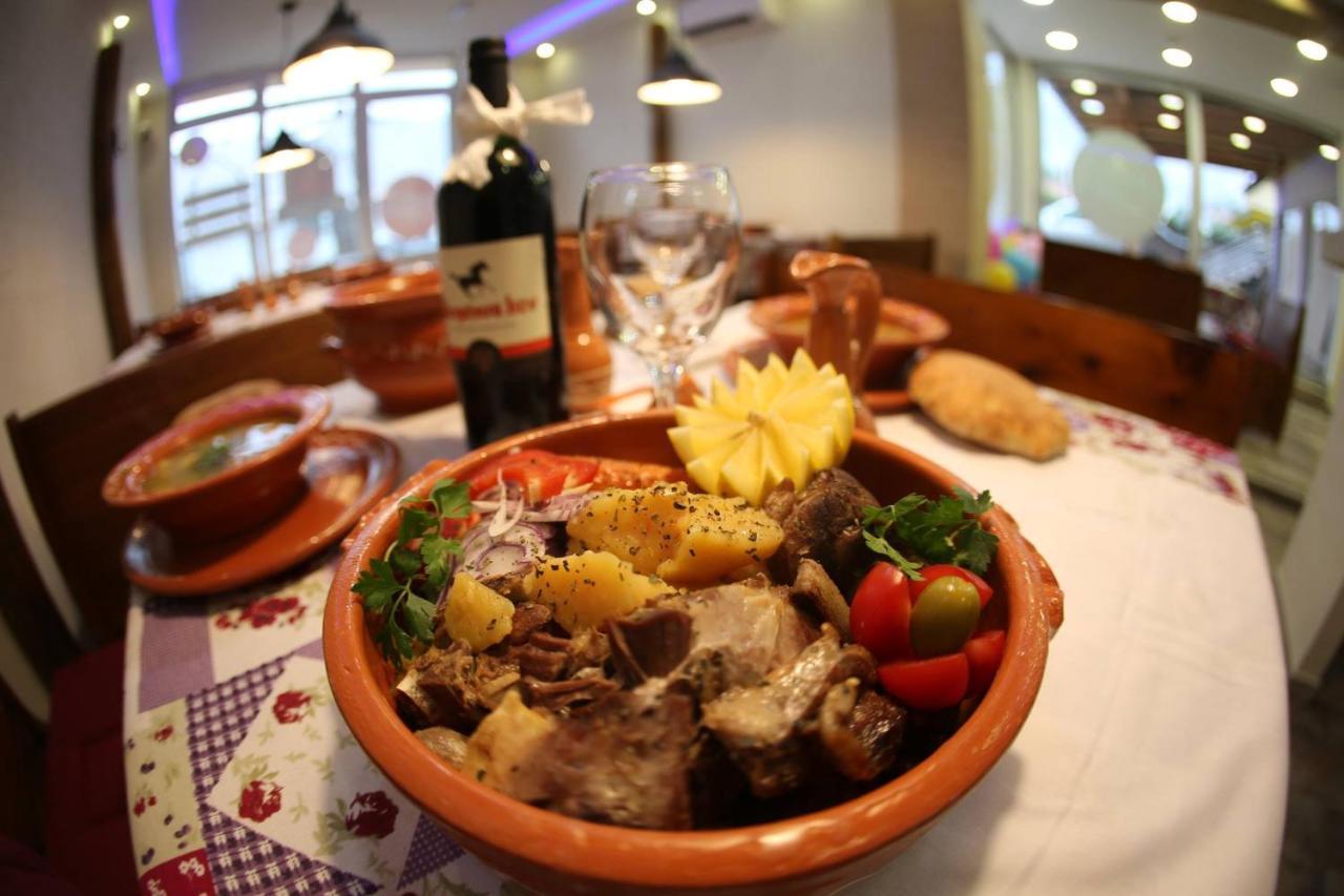 krevet i doručak Rooms&restaurant 43 *