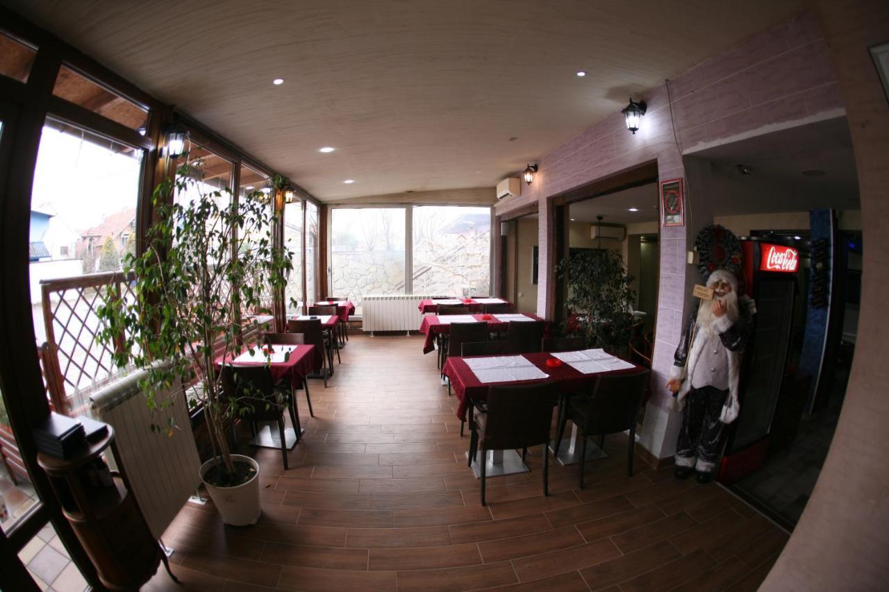 Rooms&restaurant 43 Отель типа 