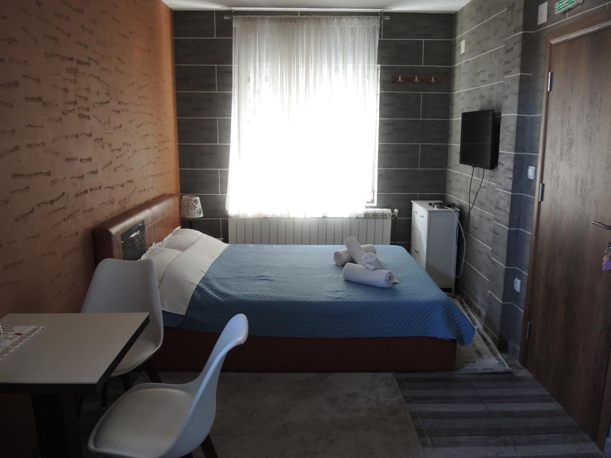 Rooms&restaurant 43